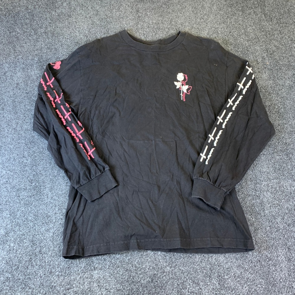 Yours Truly Long Sleeve Graphic Tee Mens Small Black Rose Cross Flame‎